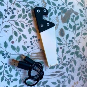 Phone/ Ipad mini stand and charger